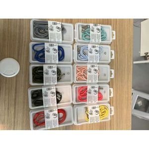 Estuches para Auriculares con Espacio para Tarjetas para Mayor Organización y Comodidad - Product Image 1