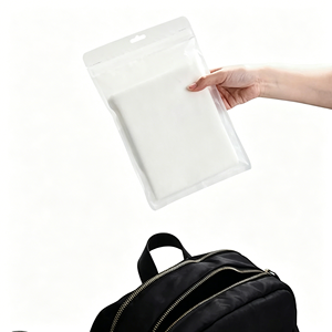 Rouleau de serviettes faciales jetables en coton doux 1 pli, en tissu non tissé, pour spa à domicile et nettoyage beauté, type Softroll Tissue - Product Image 1