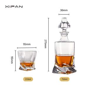 Großhandel 750ml Vintage Karaffe aus geschliffenem Glas mit Gravur und Rotwein-Whiskey-Flaschen - Product Image 2