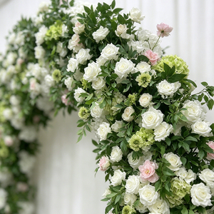 Arco Floral Clásico Blanco y Verde, Arco de Flores Artificiales para Decoración de Iglesias, Bodas y Salones de Banquetes - Product Image 3