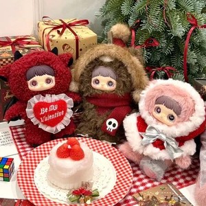 Serie Invernale MayMei Più Popolare: Mystery Box con Peluche, Portachiavi e <span class=keywords><strong>Action</strong></span> Figure - Product Image 4