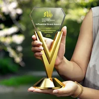 Trophée en cristal de conception libre de randonnée d'alpinisme créatif sur mesure course d'orientation d'escalade en plein air écologique