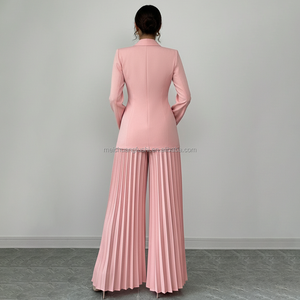 Completo da Ufficio su Misura a Due Pezzi per Donne, Tailleur con Pantaloni Plissettati per Carriera e Business - Product Image 2