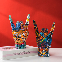 Figurines de décoration culturelle modernes en résine, peintes à la main, modèle personnalisé, ensemble de sculptures d'amour, style Graffiti Art Rock, Marque LQ Fujian