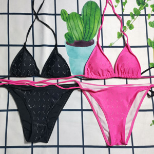 ชุดว่ายน้ำสไตล์ใหม่ ชุดชายหาด แบรนด์หรูสำหรับผู้หญิง ชุดว่ายน้ำวันพีซแบบสามจุด แยกชิ้น เซ็กซี่ สายรัดไหล่ ดีไซน์เนอร์ แห้งเร็ว - Product Image 1