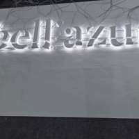 Letreros de Lujo Personalizados con Retroiluminación LED |   Letras con Logotipo Personalizado en Acero Inoxidable 304 Pintadas con Spray de Alta Gama para Hoteles Boutique y Comercios Interiores
