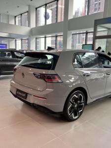 Nouveau Modèle 2025 <span class=keywords><strong>Volkswagen</strong></span> Golf 8.5 Berline 300TSI R-Line, Offre Exceptionnelle en Algérie avec Conduite à Gauche, Boîte de Vitesses Automatique et Sièges en Cuir - Product Image 6