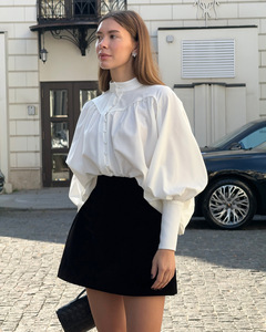 Camicetta da donna casual stile corte francese <span class=keywords><strong>bianca</strong></span> con colletto alla coreana e <span class=keywords><strong>maniche</strong></span> <span class=keywords><strong>a</strong></span> lanterna 2026 - Product Image 1