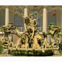 D & Z Art Group Conception professionnelle et sur mesure Énorme fontaine d'eau de luxe en marbre sculptée à la main Poséidon avec statues de chevaux