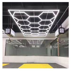 Dalles de sol en plastique emboîtables pour garage, faciles à nettoyer, pour salle de sport intérieure, garage, salon de coiffure, bureau, fonctionnant avec les lumières hexagonales - Product Image 2
