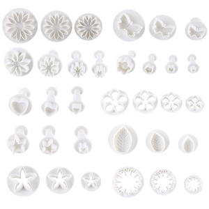 Fournitures d'usine 33 pièces ensemble outils de cuisson Fondant plastique forme de ressort <span class=keywords><strong>emporte</strong></span>-pièces outils de pâtisserie de cuisson - Product Image 2