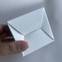 Boîte d'emballage personnalisée en coton texturé pour cosmétiques, avec logo en relief et débossage, recyclable
