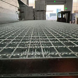 Sıcak Daldırma Galvanizli Karbon Çelik ve Paslanmaz Çelik Drenaj Izgarası, Yürüyüş Yolu Drenaj Sistemleri için Korozyon Önleyici Dayanıklı Özelliklere Sahip - Product Image 6