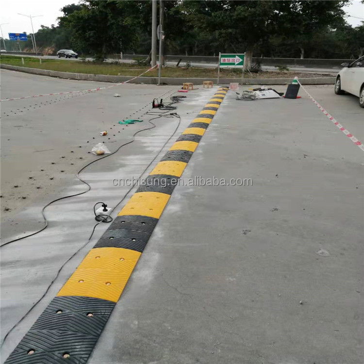 Высокое качество желтый и черный Heavy Duty лежачий полицейский дороги резиновый валик скорости для гаража