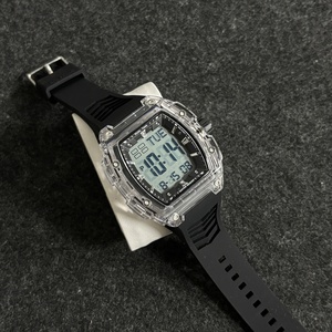 Montre numérique de sport de luxe pour homme, design créatif, boîtier tonneau, montre électronique, vente en gros - Product Image 1
