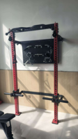 Rack de musculation mural pliable 75x75mm, cage à squats robuste, barre de traction multi-prise, découpe laser, usage commercial/privé, capacité 70kg