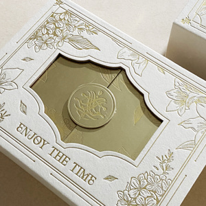 Tùy Chỉnh Thanh Lịch Nhung Rượu Vang Ngà Vàng Cắt Cô Dâu Hộp Giấy Với PU Xử Lý Chữ Ký Đồ Trang Sức Quà Tặng Bao Bì Hộp Ủng hộ Đám Cưới - Product Image 4