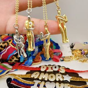 Collana per Coppie Abbracciate, Regalo di San Valentino, Ciondolo Creativo con Baci, Gioiello <span class=keywords><strong>d</strong></span>'Amore Classico per Innamorati - Product Image 1