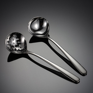 Logo personnalisé SUS304 cuillère à soupe de service passoire sauce cuillères à soupe louche en acier inoxydable cuillères de service <span class=keywords><strong>pour</strong></span> la <span class=keywords><strong>cuisine</strong></span> à domicile - Product Image 5