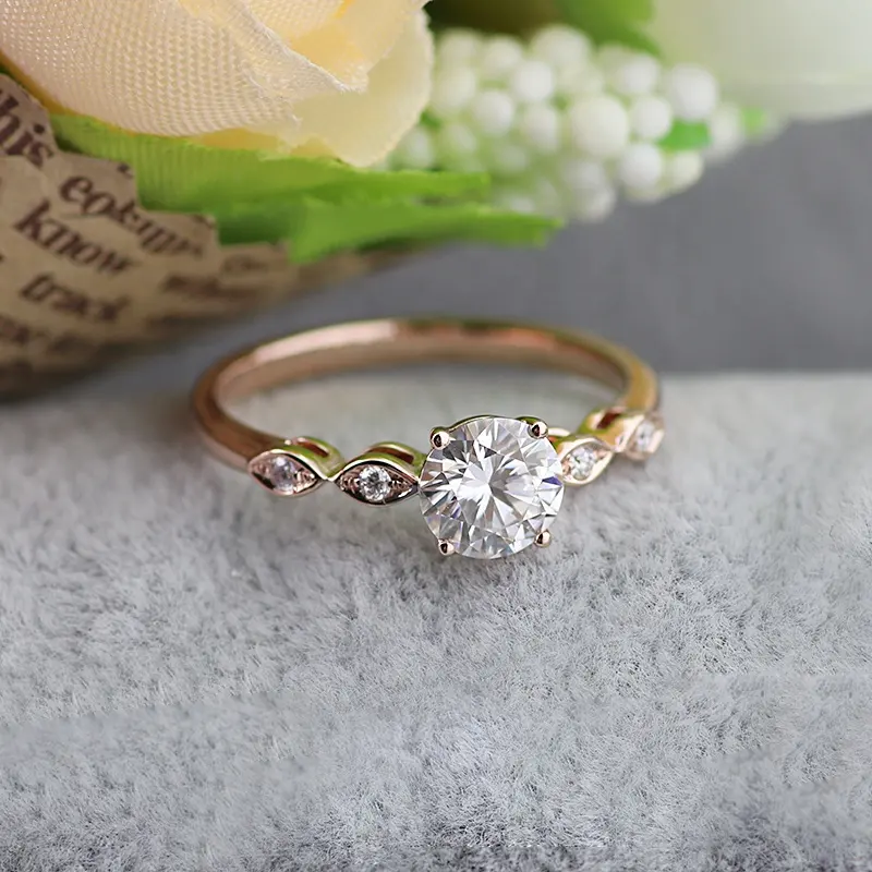 Anillo de oro rosa de 14K para mujer, sortija de moissanita blanca redonda de 6mm, anillo brillante de moissanita