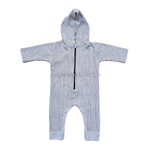 Mono de bebé de algodón de bambú orgánico con media capucha <span class=keywords><strong>y</strong></span> cremallera, pelele personalizado para recién nacido, ropa de dormir para bebé, ropa de bebé. - Product Image 3