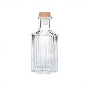 Botellas de Vino al por Mayor con Forma de Campana y Nervaduras, Botellas de Vidrio Transparente de 250 ml para Cosméticos, Aromaterapia y Bodas - Product Image 1