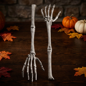Juego de 2 utensilios decorativos de Halloween con forma de mano de esqueleto de metal para servir ensaladas - Product Image 4