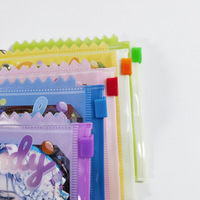 Sac d'emballage en PVC transparent personnalisé pour badges mignons, cartes photo d'idols, images, sacs à fermeture éclair en PVC pour bonbons, dessins animés et animations