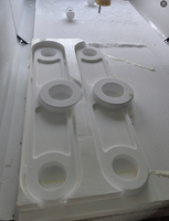 Graveur de polystyrène économique 4 axes Rongchi avec système personnalisé, table en acier à tube lumineux pour le relief cylindrique