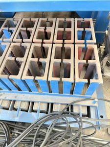 Đất sét rỗng khối rắn máy làm hoàn toàn tự động gạch làm máy móc PLC động cơ bánh hiệu quả cao áp lực thủy lực - Product Image 6