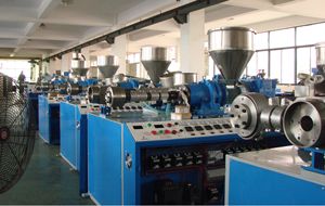 Machine à paille à faible bruit et à économie d'énergie pour <span class=keywords><strong>petit</strong></span> <span class=keywords><strong>atelier</strong></span>, ligne de production de paille tout-en-un, extrusion, découpe, emballage intégrés - Product Image 4