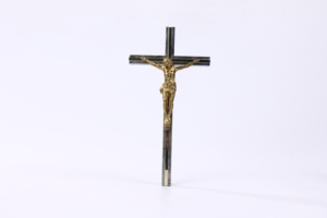 Crocifisso in Metallo Placcato Oro Lucido con Figura di Gesù Incisa, Croce da Parete Cattolica, Decorazione Cristiana per la Casa, Fustellato per Natale - Product Image 2