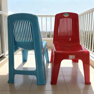 كرسي محمول قابل للتكديس من البولي إيثيلين عالي الكثافة - تصميم خفيف الوزن وقابل للطي للتخييم والفعاليات الخارجية - Product Image 6