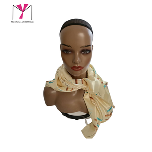 Bufanda Unisex de Seda 100% de Lujo, Suave y Fresca, Personalizada MUYANG 2026, con Diseño de Personajes Impresos en Serigrafía - Product Image 4