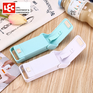 Sellador manual LEC Mini para bolsas de plástico, almacenamiento de alimentos, tamaño pequeño, funciona con pilas - Product Image 3