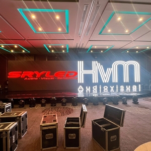Sistema Completo de Pantalla LED para Video Wall de 4m x 3m (13.12x9.84 pies), P3.91 8K 500x1000mm, Pantalla LED de Alquiler para Exteriores en Venezuela - Product Image 2