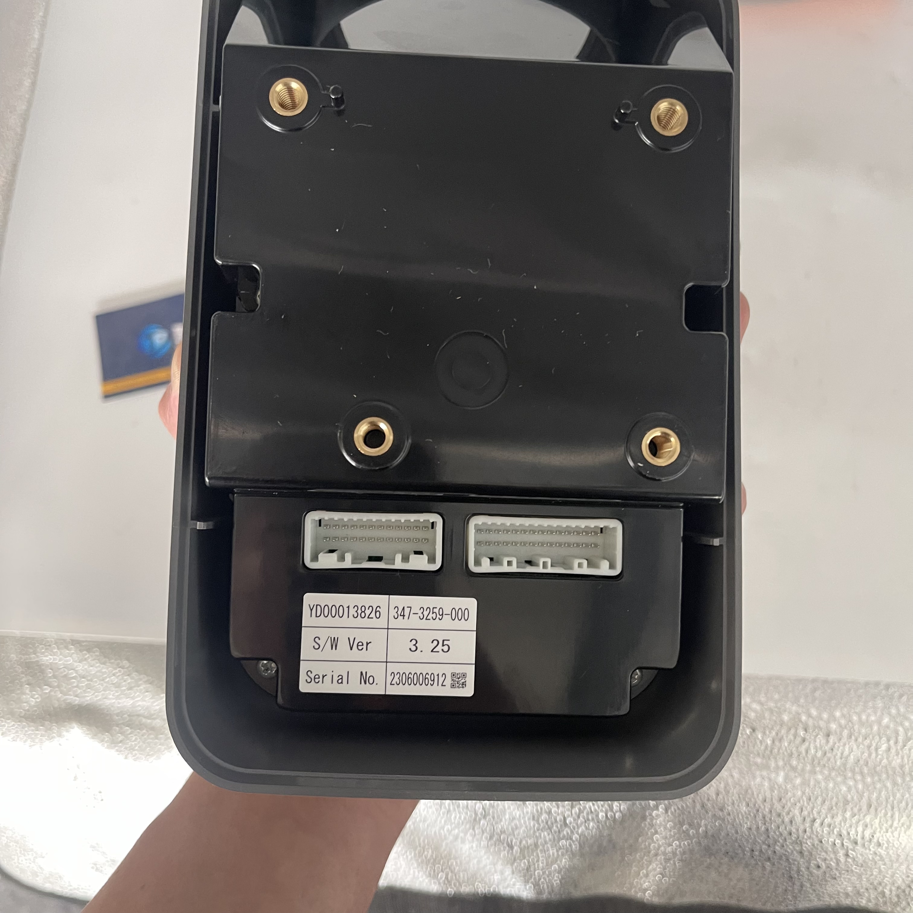 Original New YD00013826 Monitor Cluster Gauge Assy for