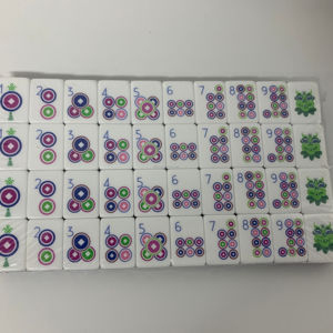 Ensemble de mahjong en acrylique de luxe, designs personnalisés avec monogramme, style américain, 240 tuiles pour le divertissement, emballage personnalisable en couleur - Product Image 1