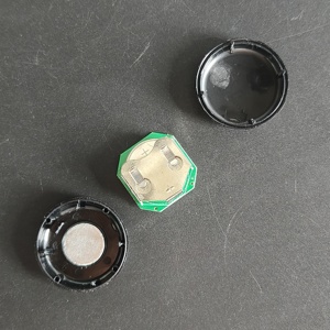 Traceur Bluetooth magnétique AR001 pour échantillons et actifs professionnels - Product Image 6