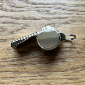 <span class=keywords><strong>Fischio</strong></span> di ottone <span class=keywords><strong>fischio</strong></span> forte <span class=keywords><strong>suono</strong></span> nitido ideale per allenatori, arbitri e adulti - Product Image 6