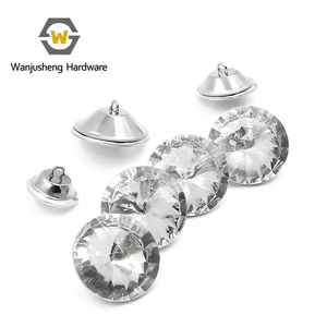 Canapé Coussin Dossier Décoratif Canapé Cristal Boutons Chaise Verre <span class=keywords><strong>Strass</strong></span> Boutons Tête <span class=keywords><strong>de</strong></span> <span class=keywords><strong>Lit</strong></span> Canapé Couture DIY Décorations - Product Image 1