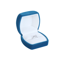 Boîte à bague en velours doux à dôme incurvé personnalisé, doublure en tissu floqué blanc, logo personnalisé, pour mariage, fiançailles, bijoux en forme de cœur, diamant, cadeau de Saint-Valentin