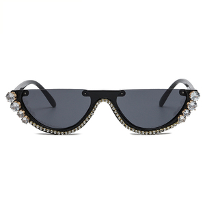 Luxury Women's Vintage Half-Frame Moon Rhinestone Sunglasses Fashion Diamond Encrusted UV400 Sunglasses for Party Daily - Product Image 3