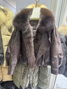Poncho d'hiver vintage décontracté et élégant pour <span class=keywords><strong>femme</strong></span> avec col en fourrure de renard amovible, en cuir ciré épais mi-long - Product Image 2