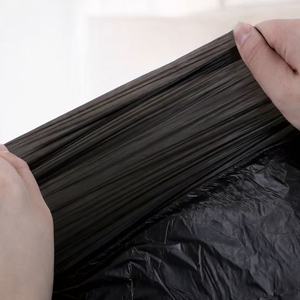 Sacs poubelle noirs biodégradables jetables pour les déchets de cuisine, sacs poubelle compostables en rouleau de 13, 30, 39 gallons - Product Image 1