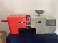 Mini machine de moulage par injection de plastique horizontale hybride manuelle avec noyau d'engrenage pour la fabrication de thermoplastiques PP/HDPE