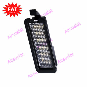 Luz de matrícula LED blanca para Dodge Charger Challenger Chrysler 2015 Pacifica <span class=keywords><strong>Jeep</strong></span> Compass Tag Lamp Assembly 2022 K 300-6000 - Product Image 3
