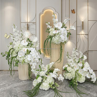 Chemin de table floral personnalisé blanc et vert avec orchidées et hortensias, rangée de fleurs en soie Anthurium sur mesure pour la décoration de fond de cérémonie