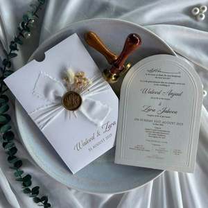 Invitaciones de Boda Artísticas Personalizadas al por Mayor en Papel Kraft con Acabado en Relieve y Serigrafía para Distribuidores de Boutiques de Bodas - Product Image 4