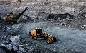 Niveleuse à moteur XCM-G GR2403 240 ch avec lame avant et ripper arrière - Product Image 4